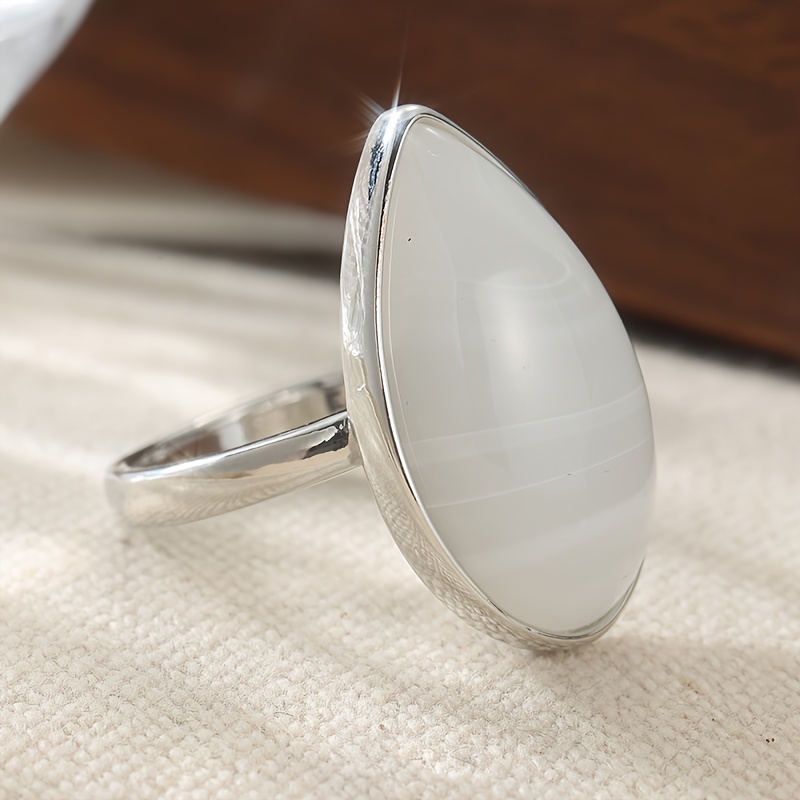 Retro Teardrop-Shaped Silvery Ring, Versatile Accessory
